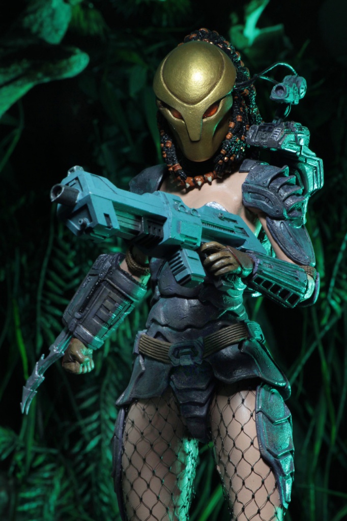 NECA-Series-18-Predator-Figures-012.jpg